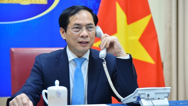 Vietnam calls on Russia, Ukraine to exercise restraint, reduce tensions